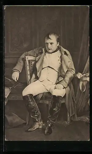 AK Napoleon in Uniform auf einem Stuhl