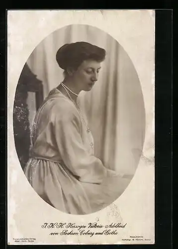 AK Herzogin Victoria Adelheid von Sachsen-Coburg-Gotha mit Perlenkette