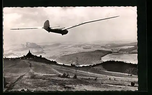 AK Wasserkuppe, Segelflugzeug in den Lüften der Rhön