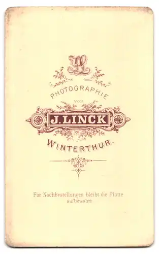 Fotografie J. Linck, Winterthur, Älterer Herr mit Brille im Anzug