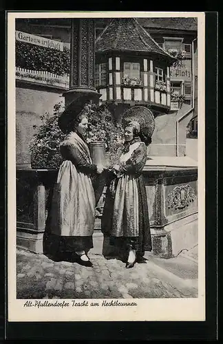 AK Pfullendorf, Frauen in Alt-Pfullendorfer Tracht am Hechtbrunnen