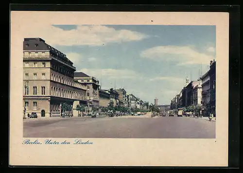 AK Berlin, Unter den Linden mit Rathaus im Hintergrund