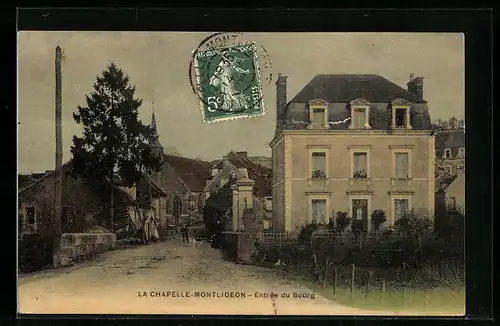 AK La Chapelle-Montligeon, Entrée du Bourg