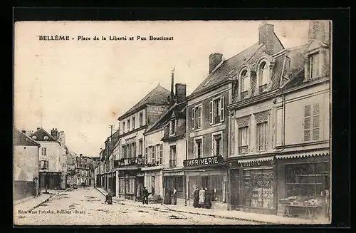 AK Bellême, Place de la Liberté et Rue Boucicaut
