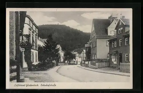 AK Gladenbach, Bahnhofstrasse mit Geschäften
