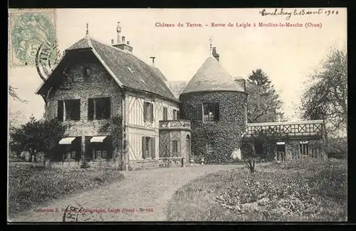 AK Moulins-la-Marche, Chateau du Tertre, Route de Laigle a village