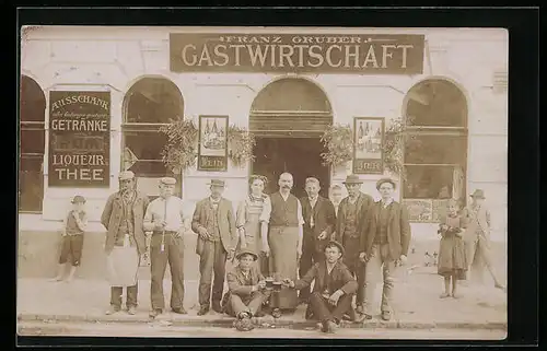 Foto-AK Wien, Gastwirtschaft Franz Gruber in der Felsgasse 7