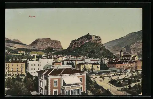 AK Arco, Ortsansicht mit Bergen