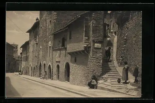 AK Assisi, Antica Casa dei Maestri Comacini