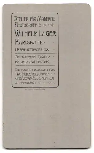 Fotografie Wilhelm Luger, Karlsruhe, Herrenstrasse 38, Geschwistechen im Sonntagsstaat