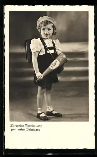 AK Mädchen mit Schultüte zum Schulanfang