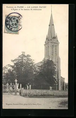 AK La Lande-Patry, L`Église et les fameux ifs millénaires