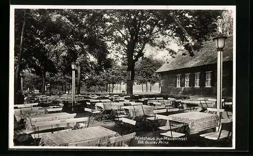 AK Berlin-Wannsee, Wirtshaus zur Pfaueninsel mit Terrasse, Inh. Gustav Prinz