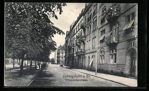 AK Ludwigshafen a. Rh., Wittelsbacherstrasse mit Passanten