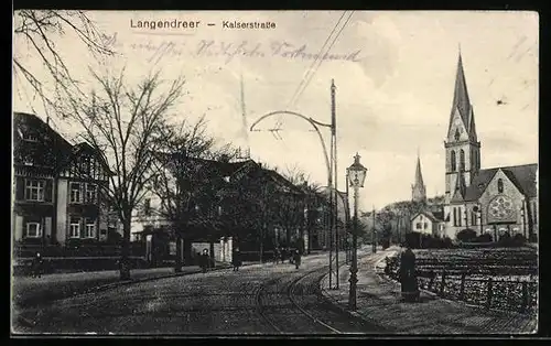 AK Langendreer, Kaiserstrasse mit Passanten