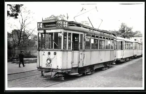 Fotografie Lossberger, Berlin, Strassenbahn-Triebwagen Nr. 5641 der BVG Ost Richtung Schmöckwitz