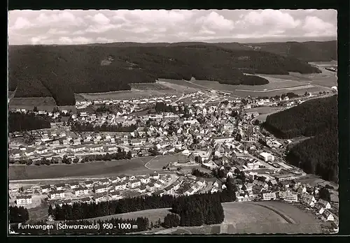 AK Furtwangen /Schwarzwald, Ortsansicht vom Flugzeug aus