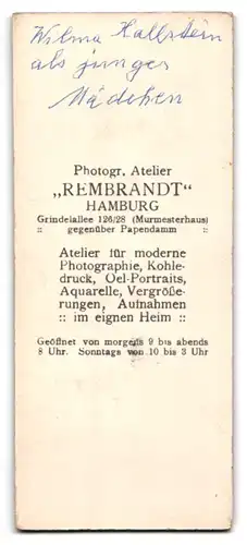 Fotografie Atelier Rembrandt, Hamburg, Grindelallee 126-28, Junge Dame im Kleid