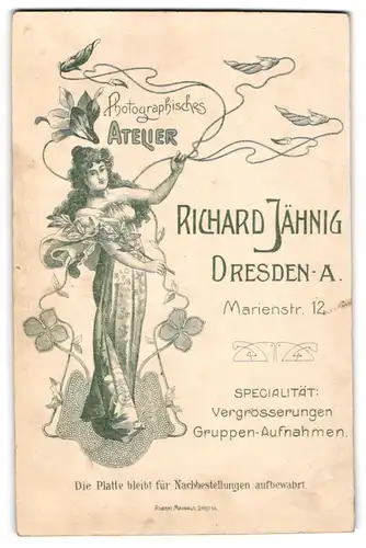 Fotografie Ricahrd Jähnig, Dresden, Marienstr. 12, junge Frau im leichten Kleid umschlingt von Blumen, Jugendstil
