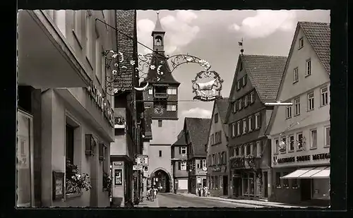 AK Winnenden, Marktstrasse mit Torturm, Gasthaus Carl Schön und Gasthaus Sonne, Ecke Torstrasse