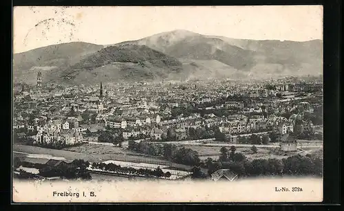 AK Freiburg i. Br., Panoramablick auf die Stadt