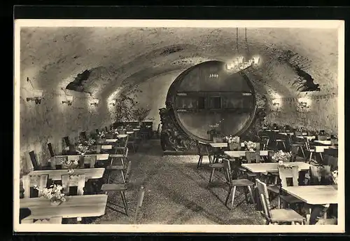 AK Insel Mainau, Gasthaus Torkel Keller, Innenansicht mit Riesenfass