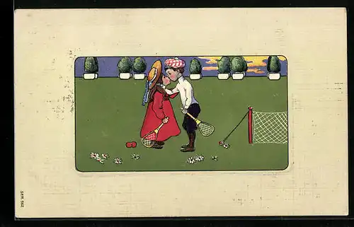 AK Kleines Paar mit Tennisschlägern beim Kuss auf dem Tennisplatz