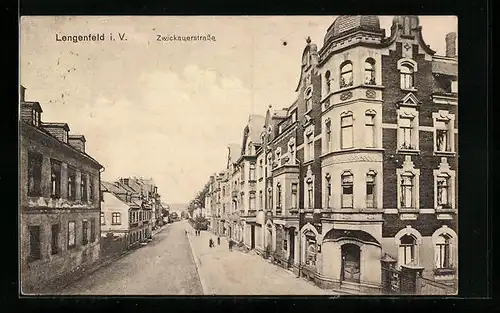 AK Lengenfeld i. V., Zwickaustrasse mit Häusern