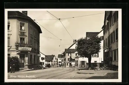 AK Höngg, Mittlere Dorfpartie mit Cafe-Restaurant Central