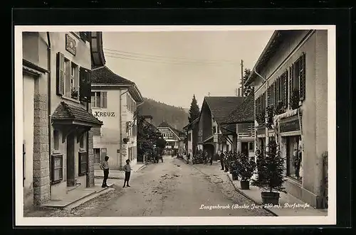 AK Langenbruck, Dorfstrasse mit Gasthaus und Geschäften