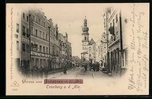 AK Trostberg a. d. Alz, Strassenpartie mit Kirche