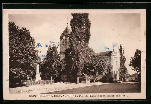 AK Saint-Bonnet-de-Chavagne, La Place de l`Eglise et le Monument aux Morts