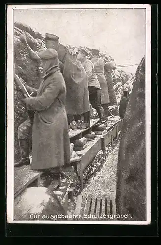 AK Soldaten im Schützengraben nehmen den Feind ins Visier