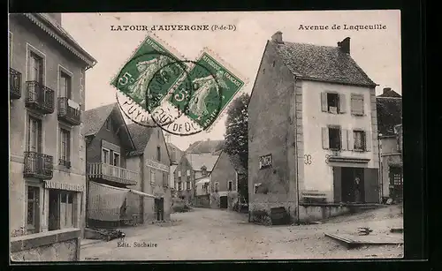 AK La Tour-d`Auvergne, Avenue de Laqueuille