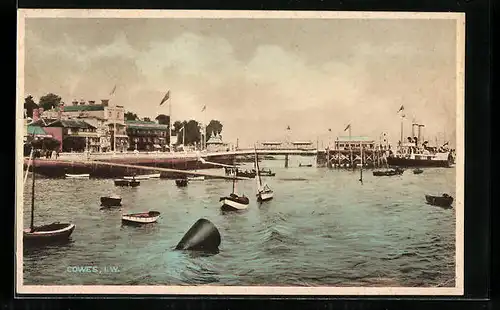 AK Cowes, General View