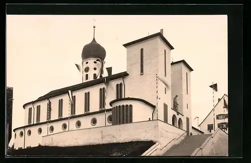 Foto-AK Stockach, Blick auf eine Kirche