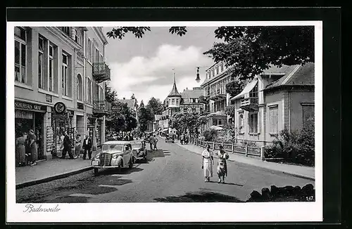 AK Badenweiler, Strassenpartie mit Passanten