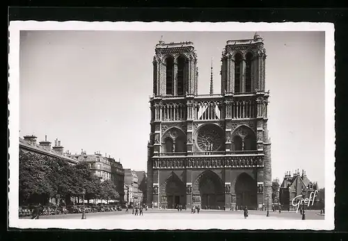 AK Paris, Cathédrale Notre-Dame, Ansicht von vorne