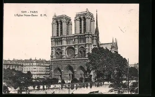 AK Paris, Cathédrale Notre-Dame, von der Brücke aus gesehen