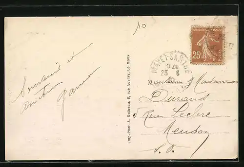 AK Mayet, la Place et l`Eglise