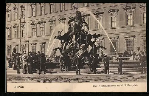 AK Berlin, Der Neptunbrunnen auf d. Schlossplatz