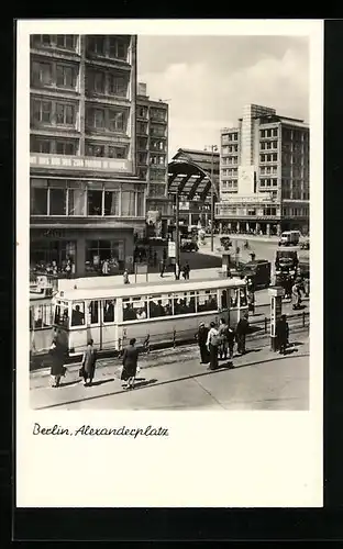 AK Berlin, Alexanderplatz mit Strassenbahn