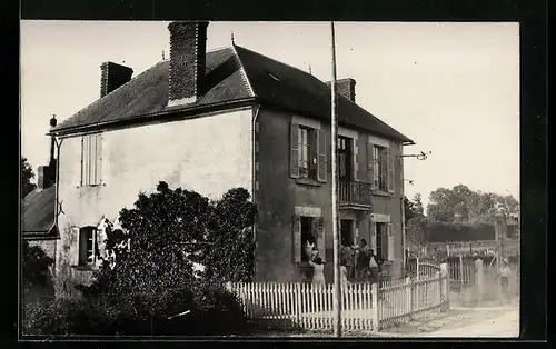 AK Longuenoe, Le Bureau de Tabac