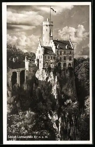 AK Das Schloss Lichtenstein im Sonnenschein