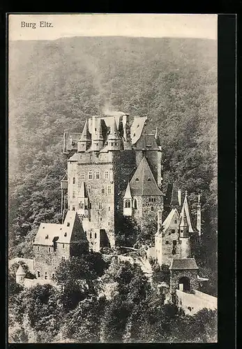 AK Die Burg Eltz im Sonnenlicht