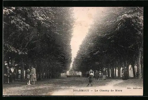 AK Dolomieu, Le Champ de Mars