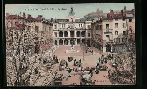 AK Vienne, L`Hotel de Ville et la Place