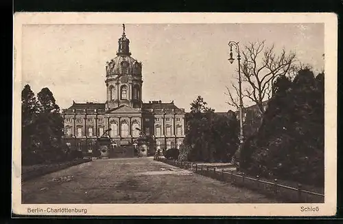 AK Berlin-Charlottenburg, Blick zum Schloss