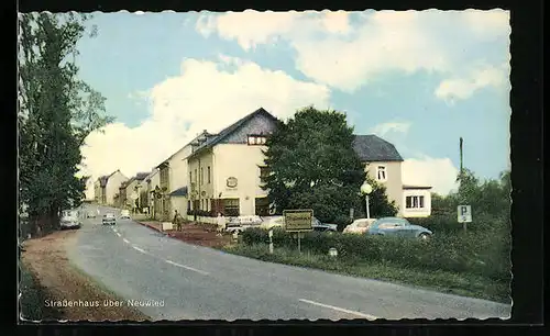 AK Strassenhaus, Strassenpartie am Ortseingang