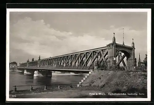 AK Kehl / Rhein, Verkehrsbrücke, badische Seite
